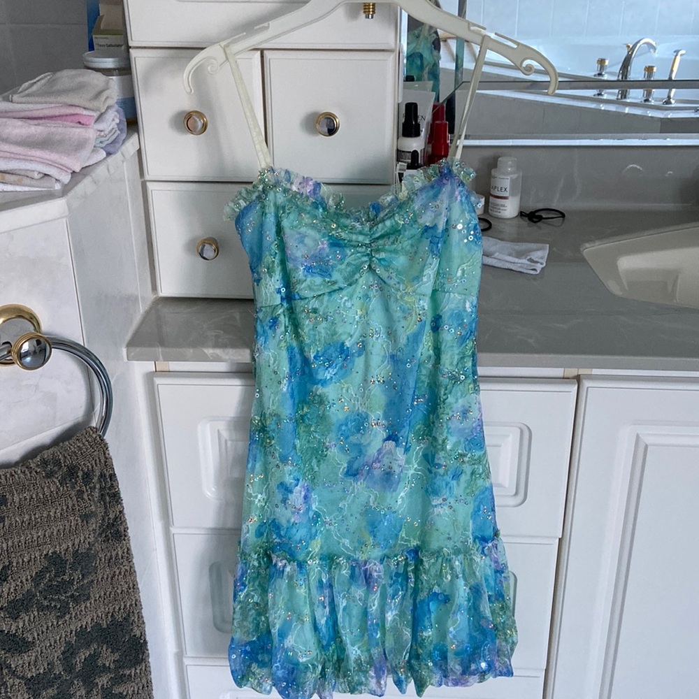 Mini dress